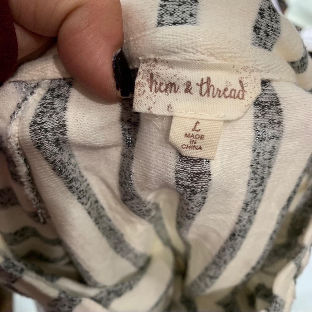 Hem & Thread Top - Picture 3 of 3